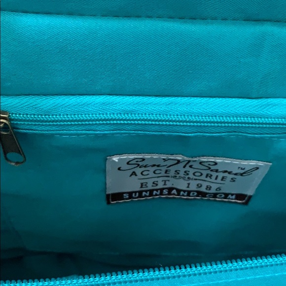 Sun and sand tote - Picture 5 of 5